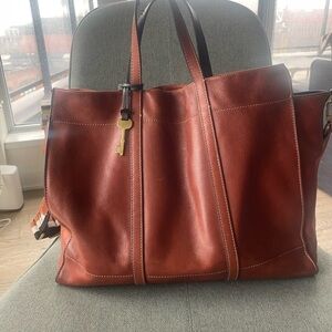 Fossil Leather Tote in Rich Chestnut